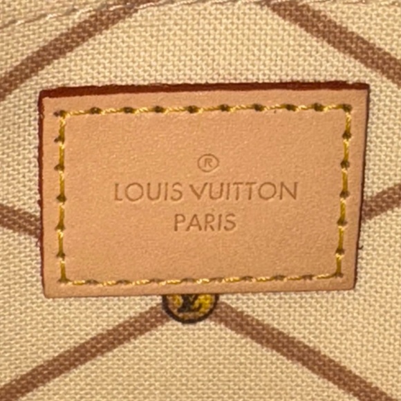 LOUIS VUITTON SIGNATURE LV MONOGRAM TRUNK NEVERFULL WRISTLET POUCH CLUTCH RARE - Picture 14 of 14